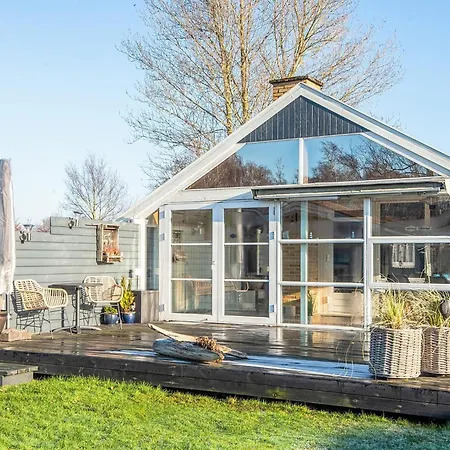 4 Star In Juelsminde (Hedensted)